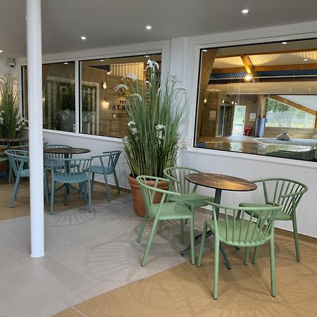 사우스 체르니 Waters Edge, Hoburne Cotswolds 빌라 외부 사진